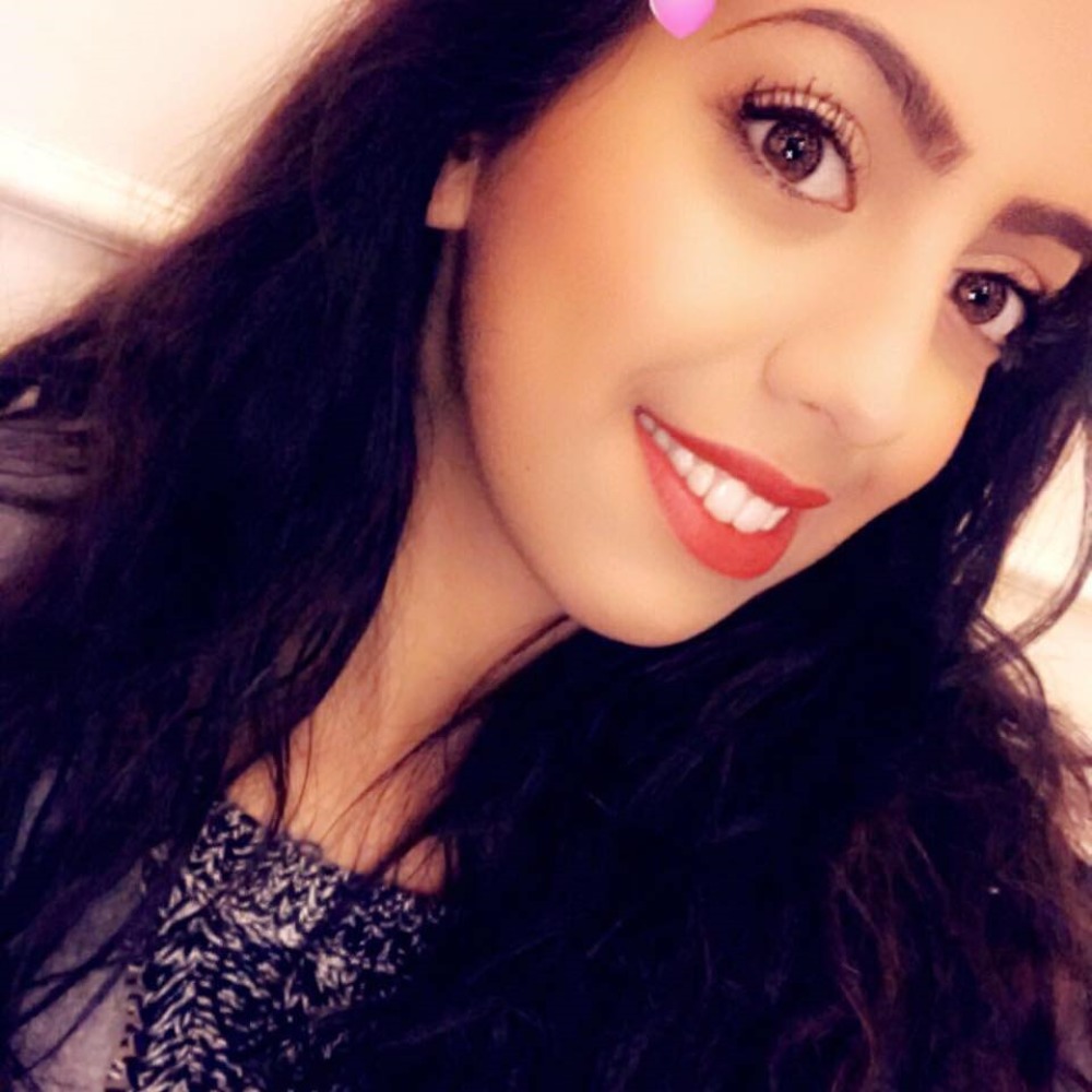 Meet your Posher, Ariana